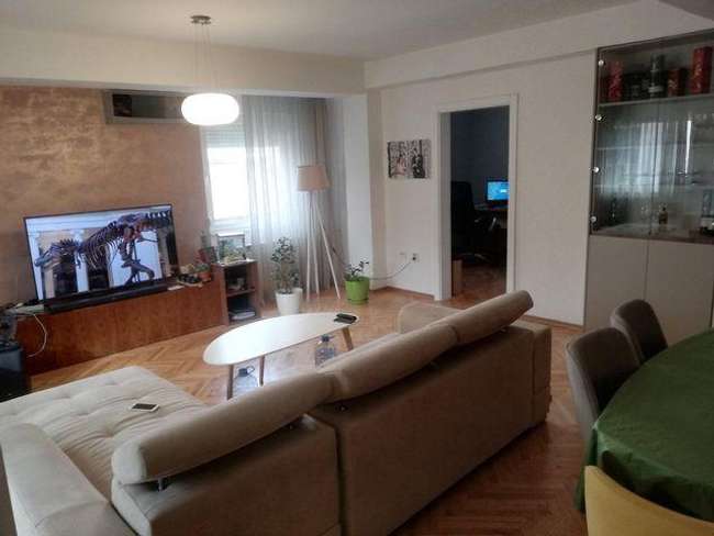 Apartament me tre dhoma gjumi për qira në Kozle - Makpetrol - 2