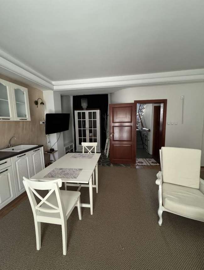 Apartament me Oborr - 2