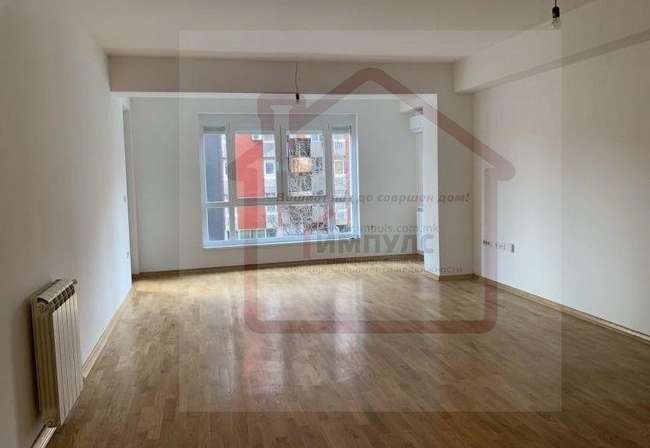 Apartament i zbrazët me tre dhoma për qëllime biznesi/banimi pranë Mlechen - 2