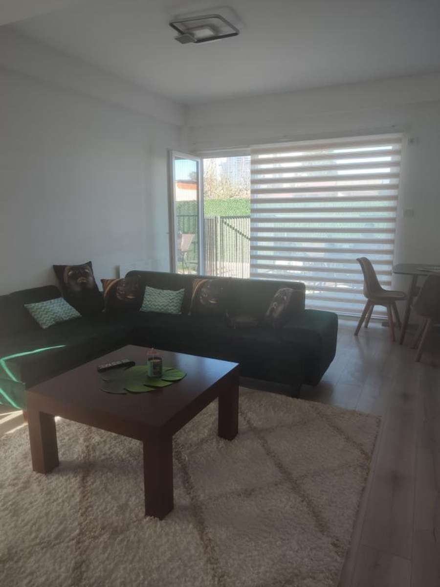 Apartament me Oborr Privat - 1