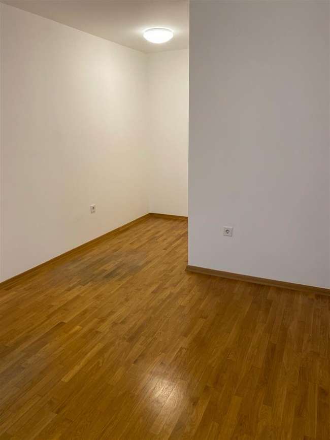 Apartament në Qendër - pranë Sobornës - 2
