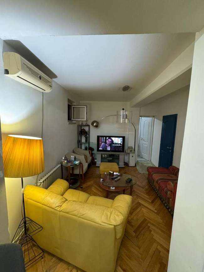 Pronë me potencial për shumë apartamente - 2