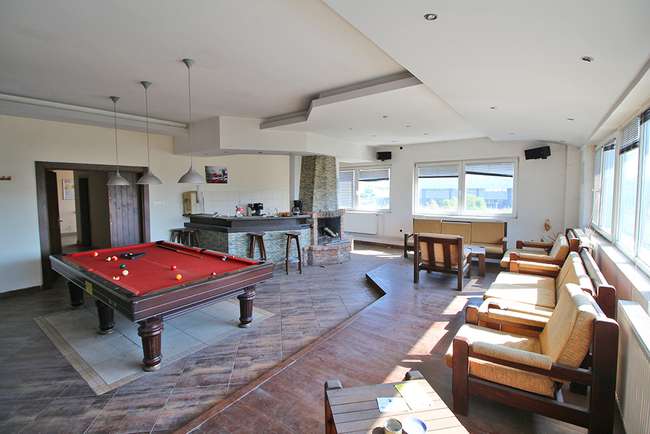 Деловен Објект во Илинден image