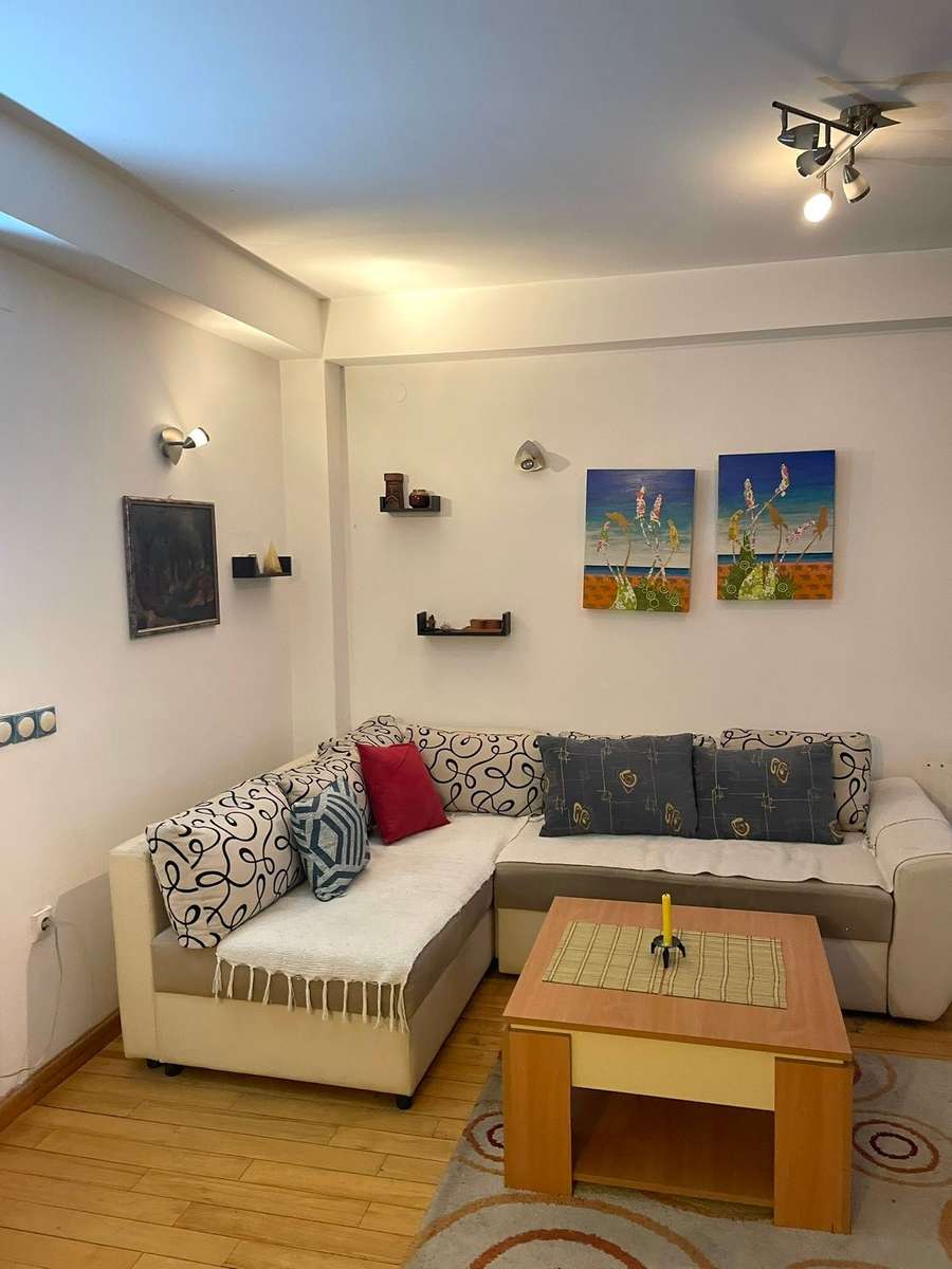 Jepet me Qira Apartament Dy Dhoma në N.Lisice me Shpenzime - 3