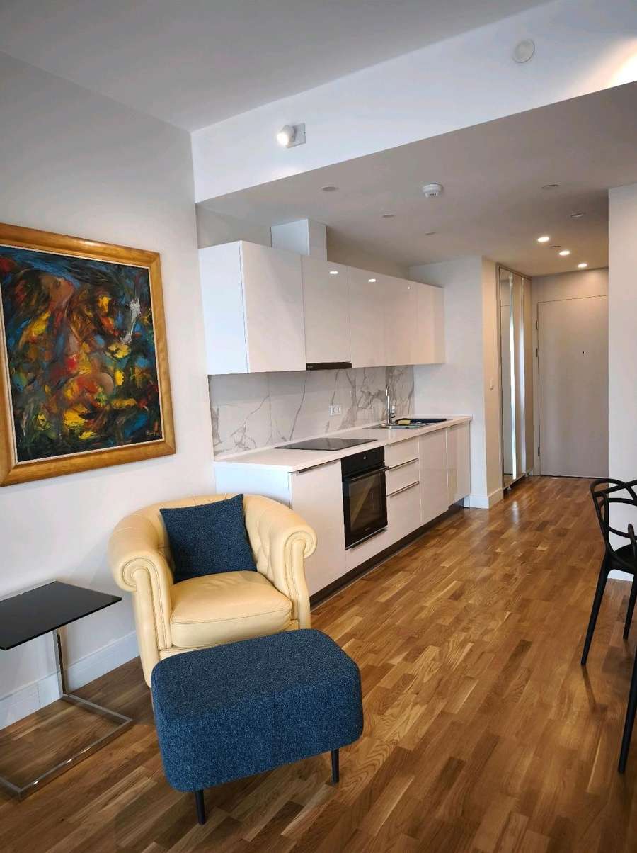 Се издава 2-собен стан во Центар, Diamond - 3