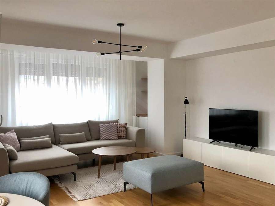 Merkez'de, Karadağ yakınında kiralık üç odalı daire - 1