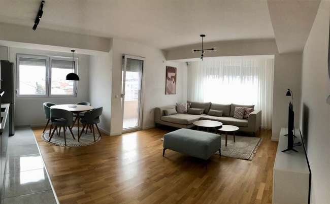 Merkez'de, Karadağ yakınında kiralık üç odalı daire - 3