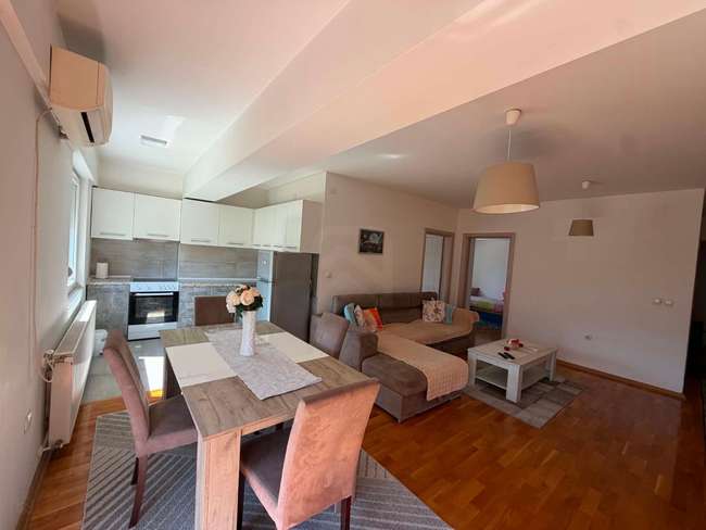 Apartament me 3 dhoma me qira në Karposh 4 - slika 2